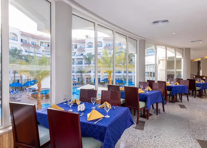 Naama Bay & Resort