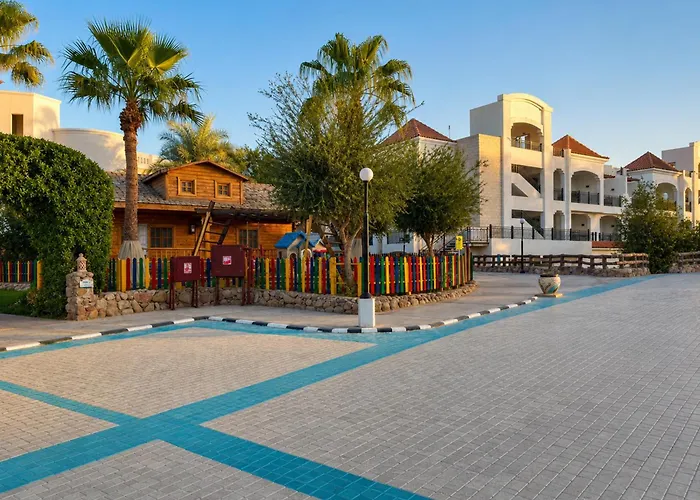 Naama Bay & Resort