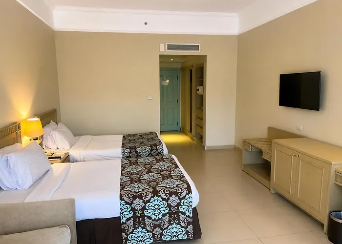 Naama Bay & Resort