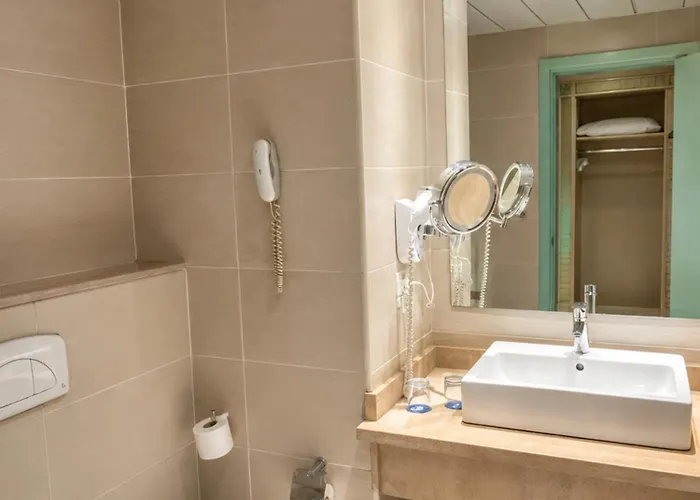 Naama Bay & Resort 5*